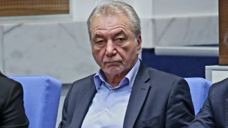 Кадър, свързван с Пеевски, бе избран начело на КЗК