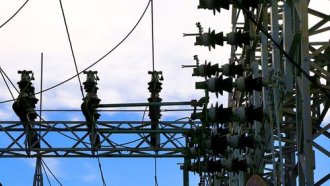 Разработват се сценарии за автоматични компенсации за тока на бизнеса