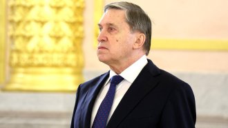 Помощникът на Путин Юрий Ушаков