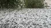 Градушка колкото орех "бомбардира" 20 минути село в Старозагорско