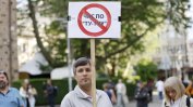 Образованието между две шествия: Светското срещу духовното в спор за бъдещето на училището