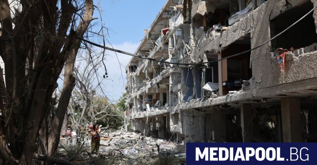 Ударите на САЩ тази нощ срещу три ядрени обекта на