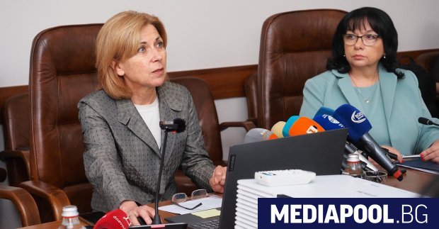 С предложението си за недопустим от Конституцията референдум за еврото