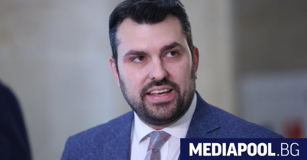 Външният министър Георг Георгиев се извини за недоразумението с решението