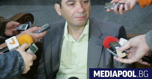 Главният изпълнител от кръга Осемте джуджета Петьо Петров Еврото