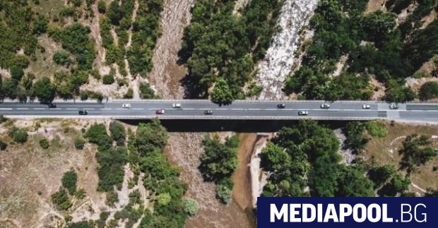 Пътната агенция обяви във вторник обществена поръчка за изработване на