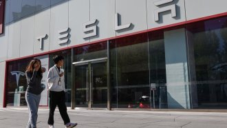 Tesla сключи мегасделка с Китай за 560 млн. долара