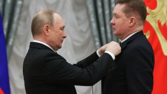 "Положението е отчайващо". "Газпром" се чуди какво да прави с 60 милиарда куб. м. непродаден газ