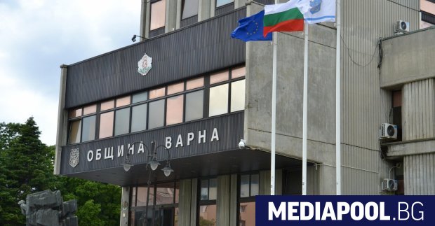 Сметките на община Варна са временно блокирани от частен съдебен