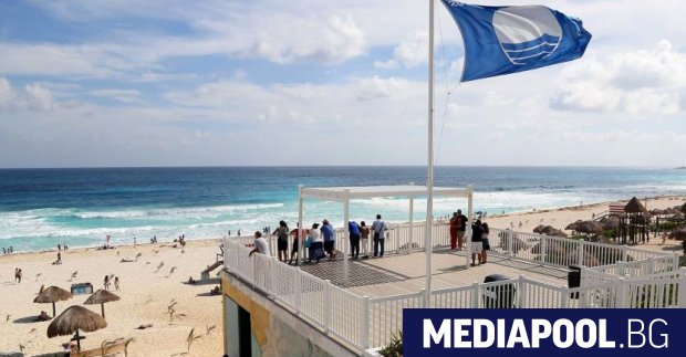 Дванадесет плажа на територията на Гърция са с отнети отличия