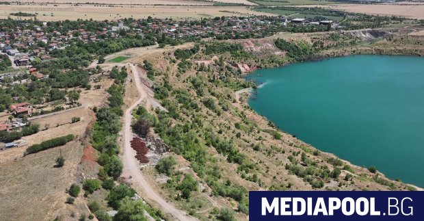 Изоставеният от години рудник на бившия металургичен комбинат Кремиковци от