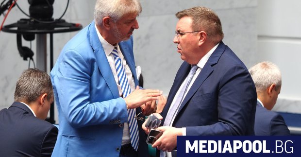 Депутатите гласуваха на първо четене в пленарната зала в петък