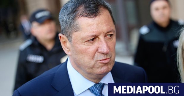 Малко повече от месец след публикуването на за т нар