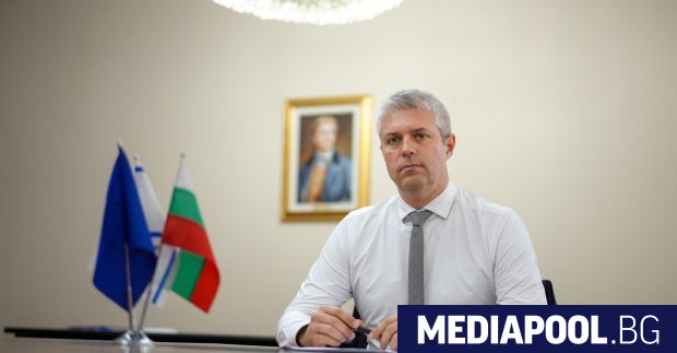 Прокуратурата и антикорупционната комисия продължават да мълчат за доказателствата довели