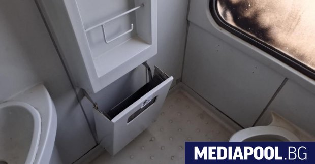 Над 1000 километра с влак за три дни Това е