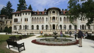 "Врана" затваря за граждани, Столичната община се оттегля от парка