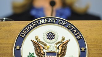 Държавният департамент на САЩ ще съкрати повече от 1350 служители