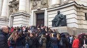 "Намаление" с поскъпване: Депутатите приеха на първо четене 25% по-ниски такси за платено обучение