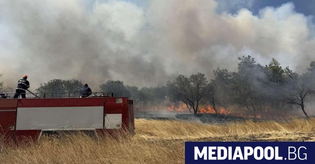 Единственият пожар все още действащ пожар е този в Струмяни