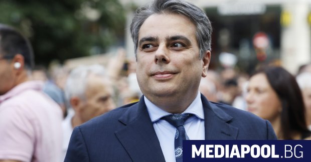 За последните шест месеца правителството изтегли повече държавен дълг отколкото