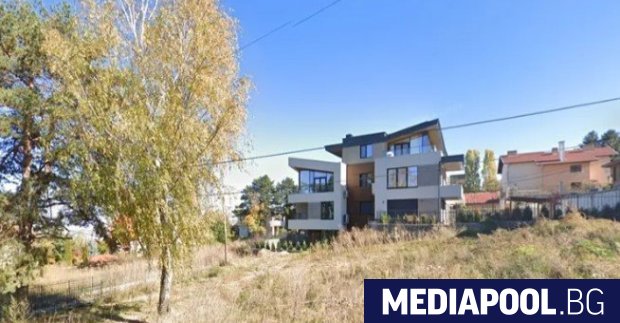 Нов имотен удар е направила бившата съпруга на и ф главен