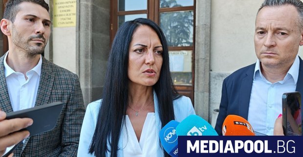 Дерайлирал влак с цистерни дизелово гориво край село Пясъчево и