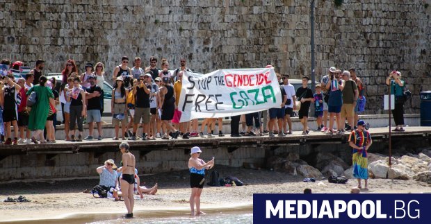 Блокади и протести по пристанища демонстрации в защита на Палестина