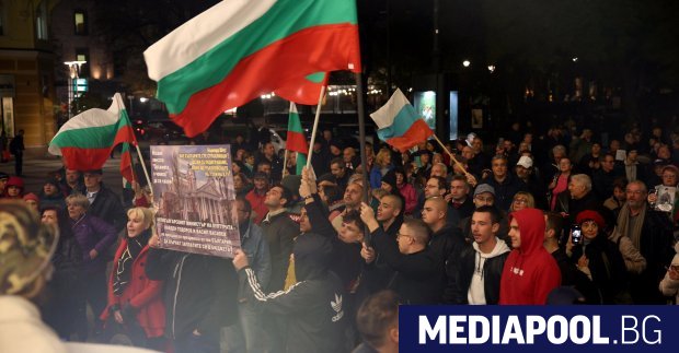 Съединените щати наблягат сериозно на проблемите със свободата на словото