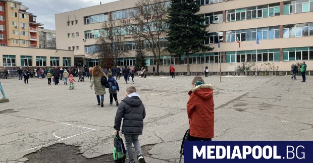 До момента Министерството на труда и социалната политика чрез Агенцията