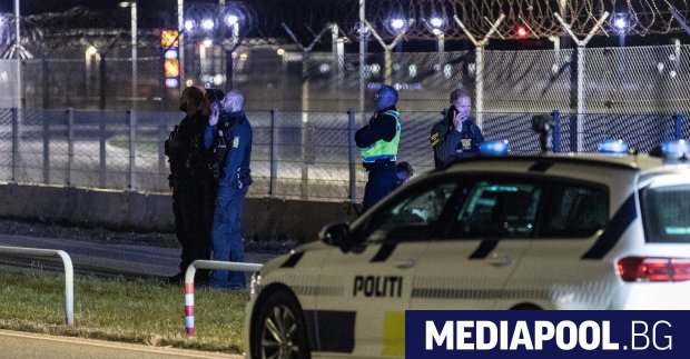 Мъж на около 40 години е бил арестуван по подозрение