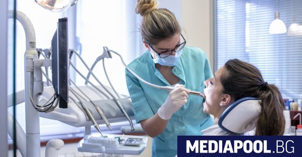Денталният бизнес в България е изцяло частен и функционира в