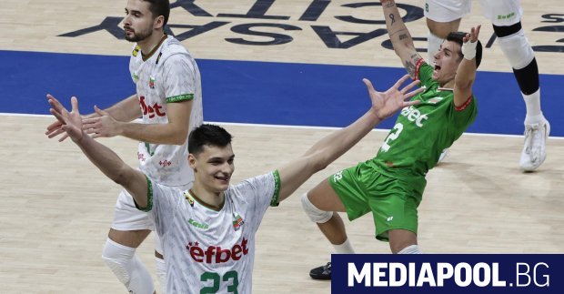 Отборът на България победи тима на Чехия с 3 1 25 20