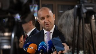 Радев: С какво съм виновен, че Борисов е зависим от Пеевски, да върне парите от "Хемус"!