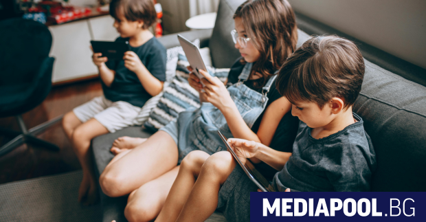 Да забрани ли България на децата да използват социални мрежи