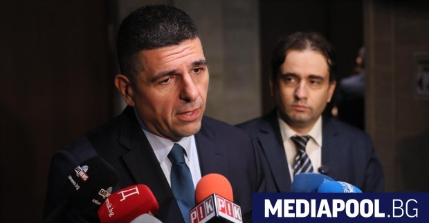 Съпредседателят на Да България Ивайло Мирчев ПП ДБ поиска извънредно изслушване