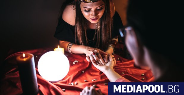 Повече от половината българи 58 вярват че има хора със