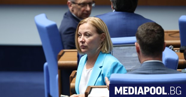 Опозиционната формация Продължаваме промяна Демократична България иска въвеждането на