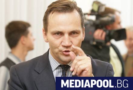 Полша предупреди руския президент Владимир Путин да не преминава през