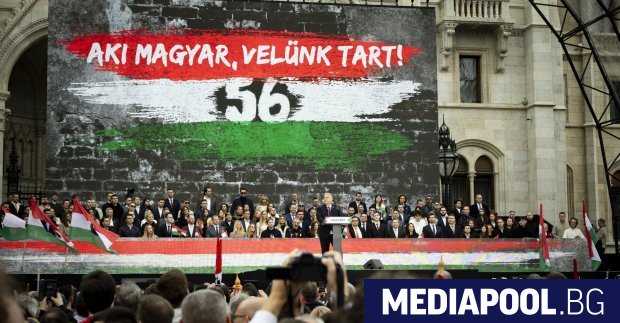 Националистическият премиер Виктор Орбан обвини в четвъртък Европейския съюз че