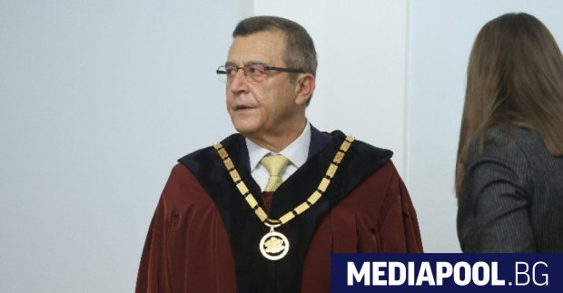 Конституционният съд КС образува за обявяване за противоконституционни приетите от