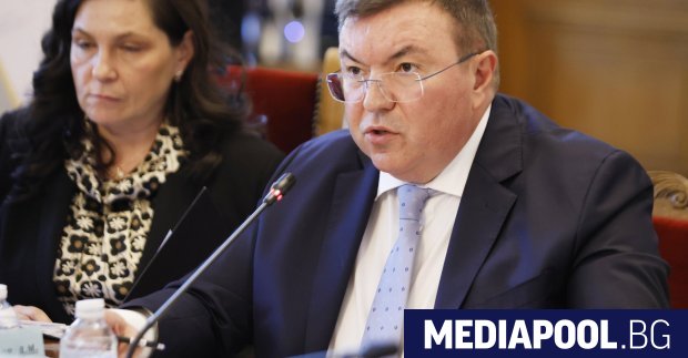 Управляващата коалиция е решила да удовлетвори исканията на младите лекари