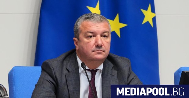 Проектът на Бюджет 2026 най вероятно ще бъде внесен в Народното