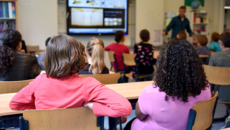 Уроци по "патриотизъм": "Възраждане" иска глоби за чуждестранни организации, които работят с деца