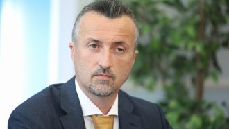 Управителят на НЗОК обяви, че е ограничил правомощията на подуправителя заради проверка