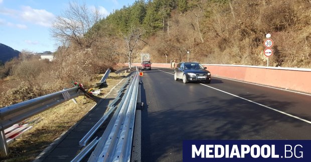 Обществена поръчка за близо 1 млрд лв за мантинели е