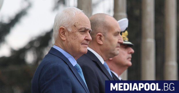 Парламентарна военна комисия скоростно отхвърли които позволяват на най висшия военен