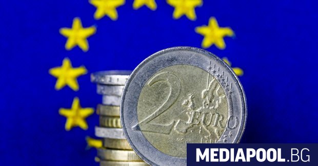 От днес започва продажбата на стартовите комплекти евромонети във всички