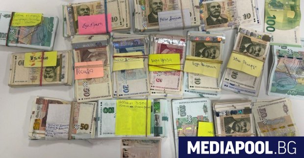 Симеон Петров задържан с 31 000 лева в брой на