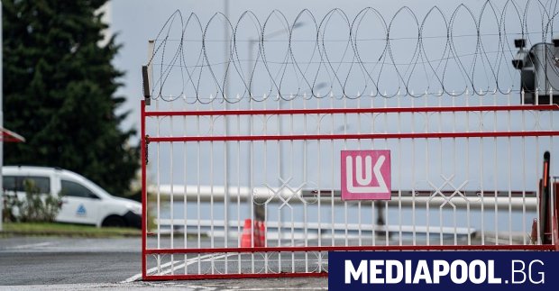 Когато последните американски санкции срещу руската петролна индустрия удариха миналия