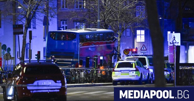 Няколко души са загинали има и ранени след като автобус